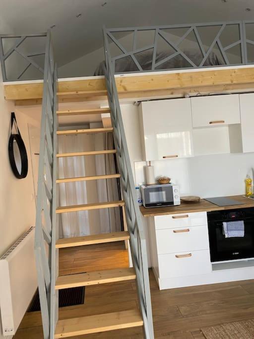 Logement Avec Mezzanine Tremblay-en-France Exteriör bild